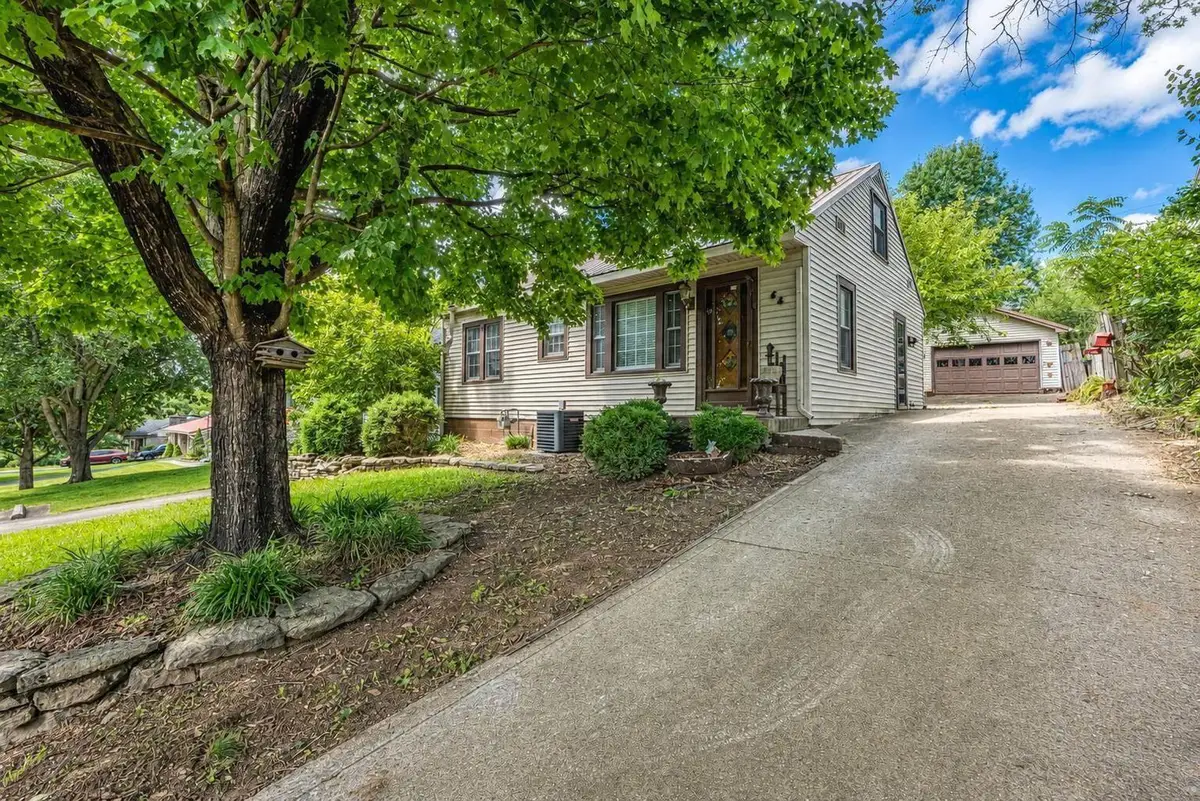 64 Horseshoe Drive, Paris, KY 40361 - #1