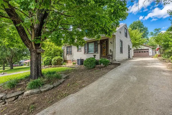 64 Horseshoe Drive, Paris, KY 40361