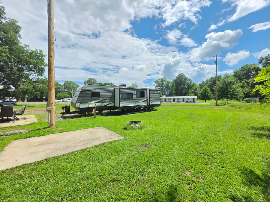 31 E 1st Street, Gilbertsville, KY 42044 - #3