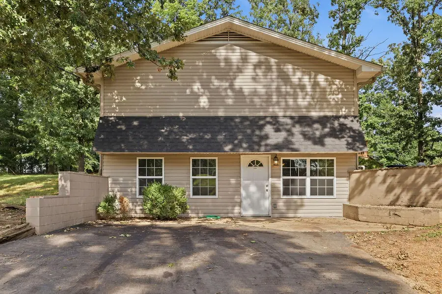1326 Diuguid Drive, Murray, KY 42071 - #2