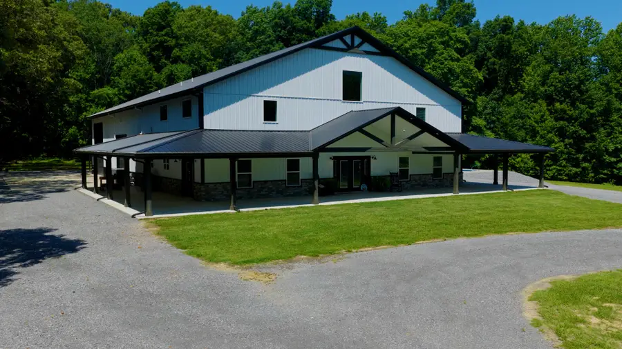 5279 E State Line Road, Hazel, KY 42049 - #3
