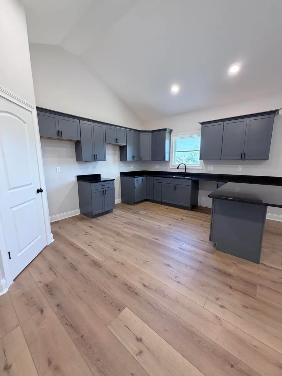 103 Linzi Way, Paris, KY 40361 - #3