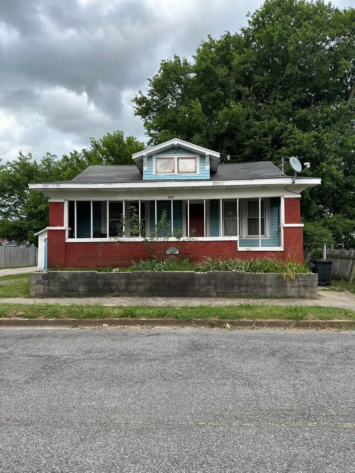 612 N 11th Street, Paducah, KY 42001 - #1