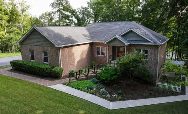 172 Periwinkle Hill Road, Cadiz, KY 42211
