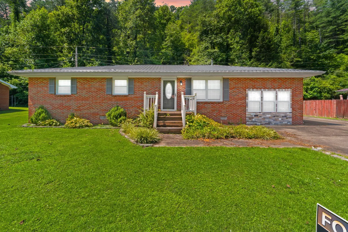 171 Clark Drive, Prestonsburg, KY 41653 - #1