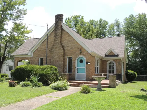 308 E College Street, Mayfield, KY 42066