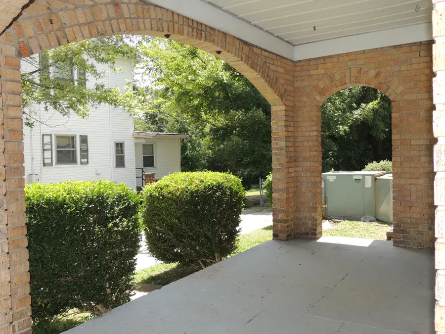 308 E College Street, Mayfield, KY 42066 - #2