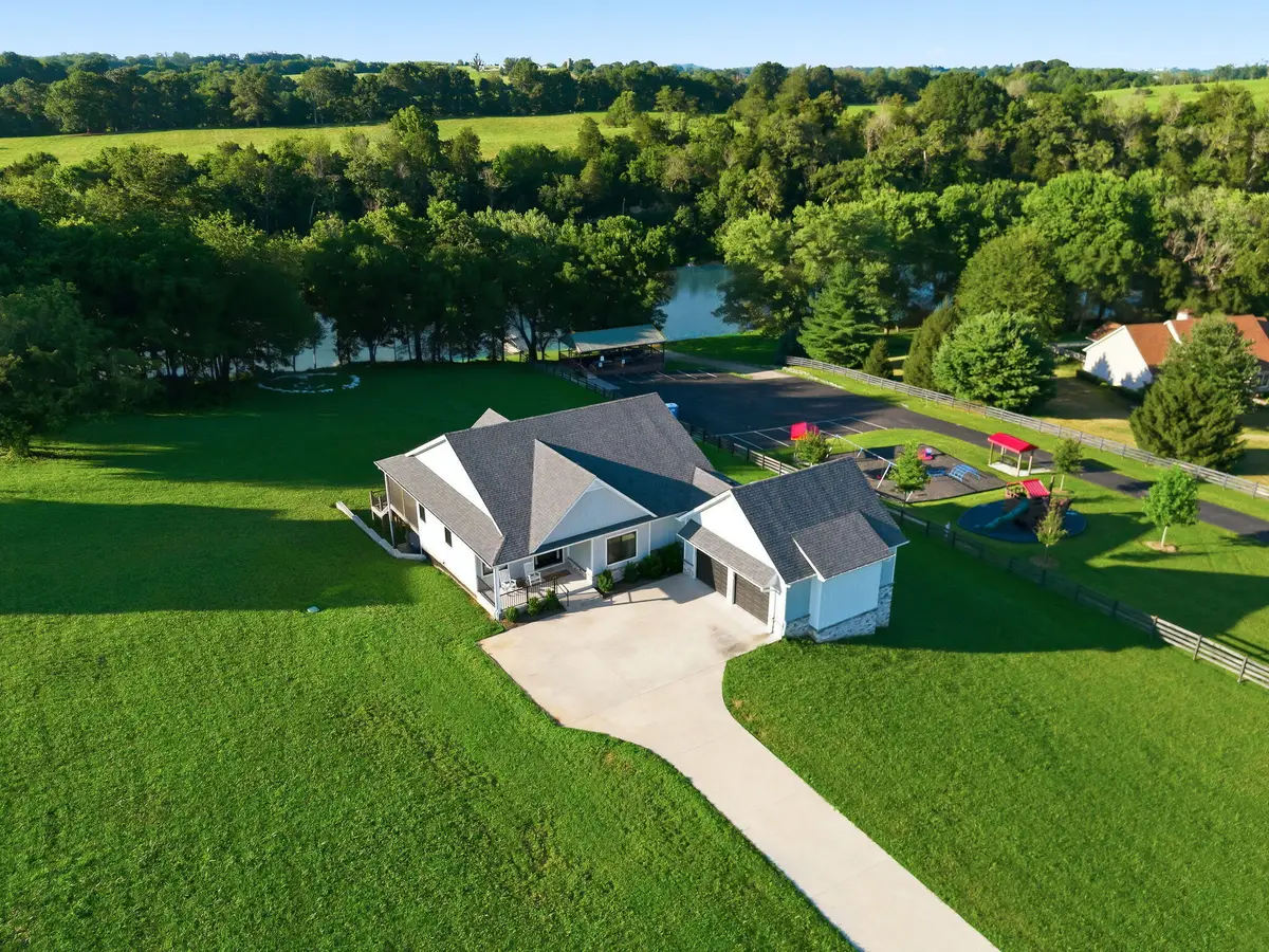 975 Lakeside Drive, Lancaster, KY 40444 - #1