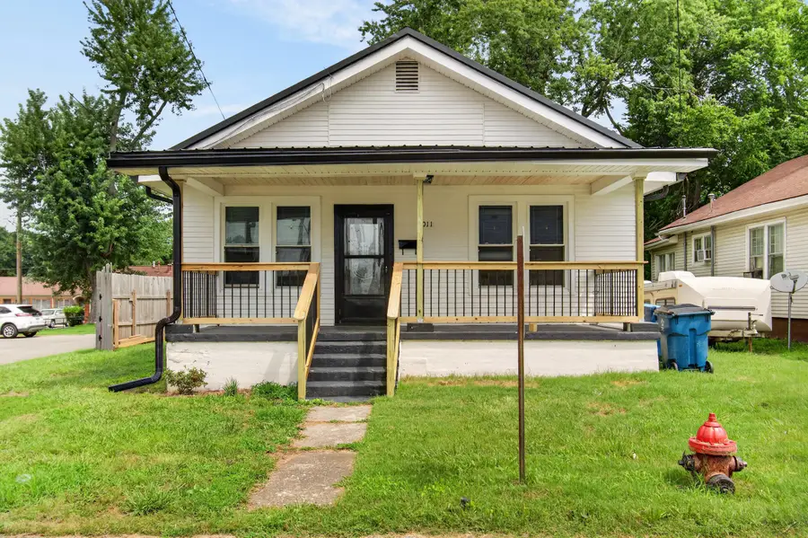 1011 Queen Street, Danville, KY 40422 - #3