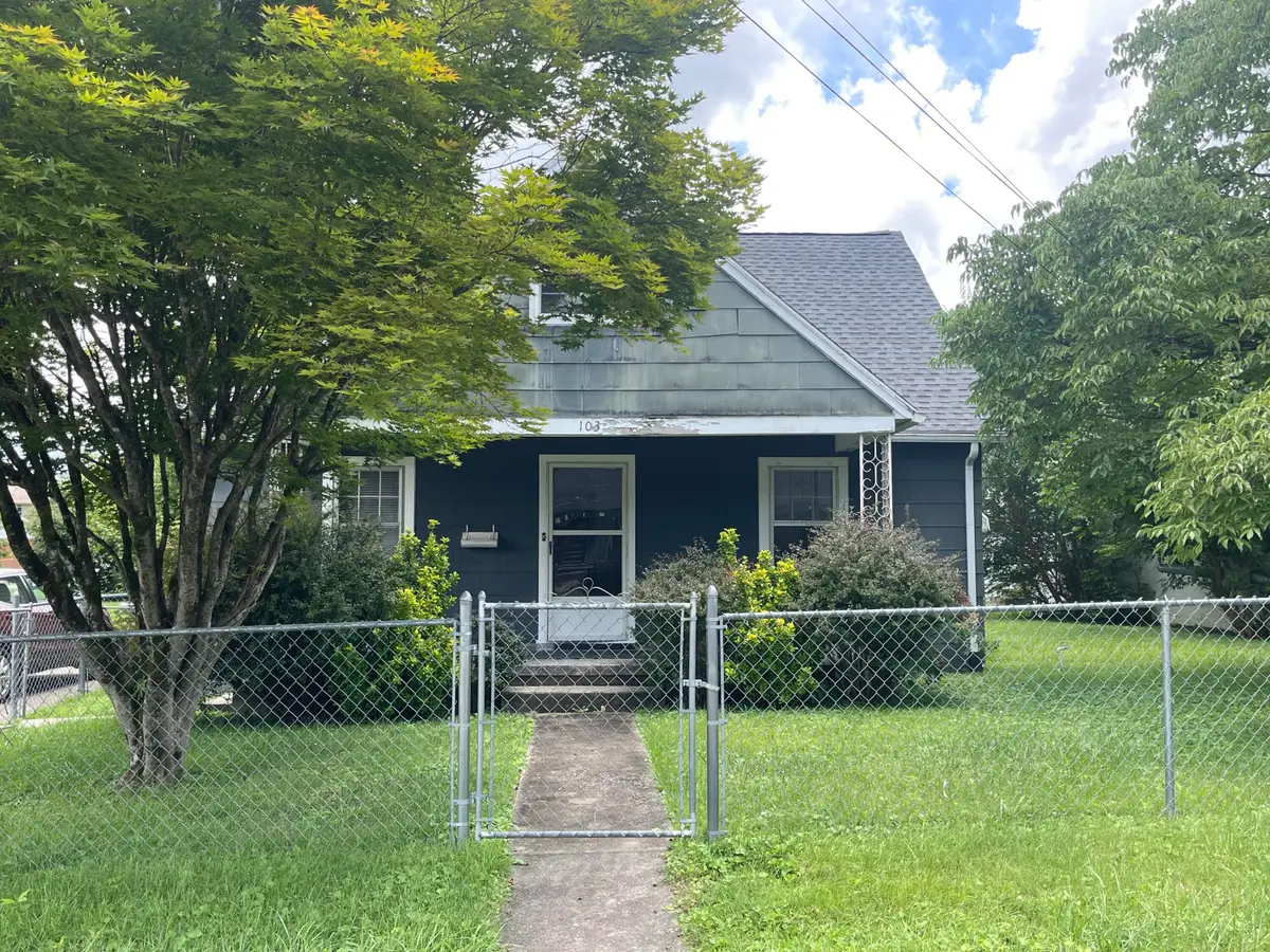103 Holt Avenue, Barbourville, KY 40906 - #1