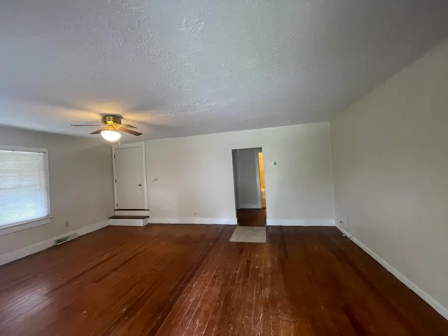 103 Holt Avenue, Barbourville, KY 40906 - #2