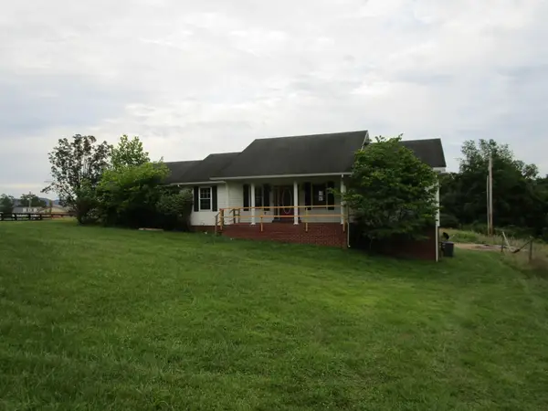 44 Happy Top Road, Clay City, KY 40312