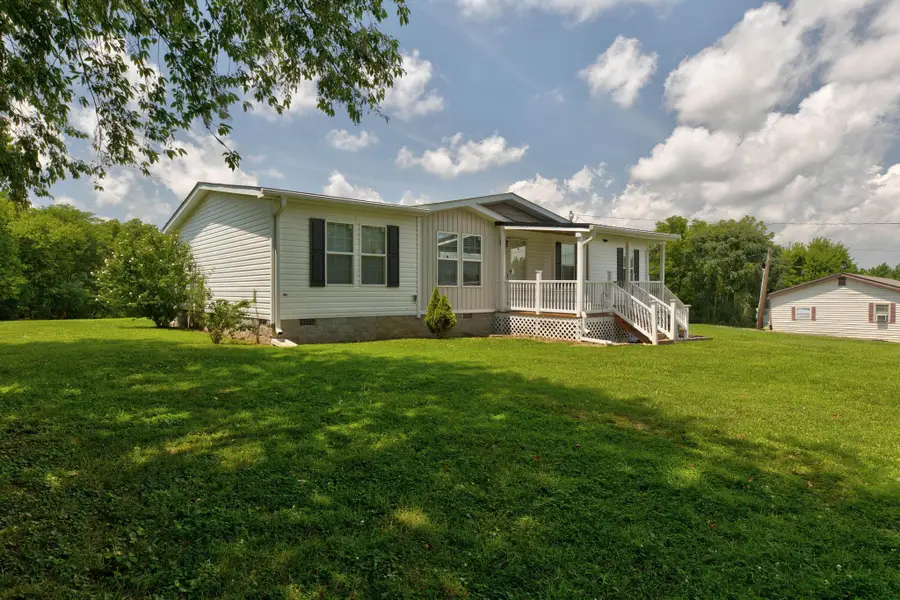 422 S Queen Street, Mount Sterling, KY 40353 - #3