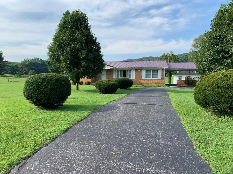 2984 Clarksburg Road, Vanceburg, KY 41179 - #2