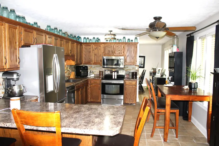 460 Combs Circle, London, KY 40744 - #2