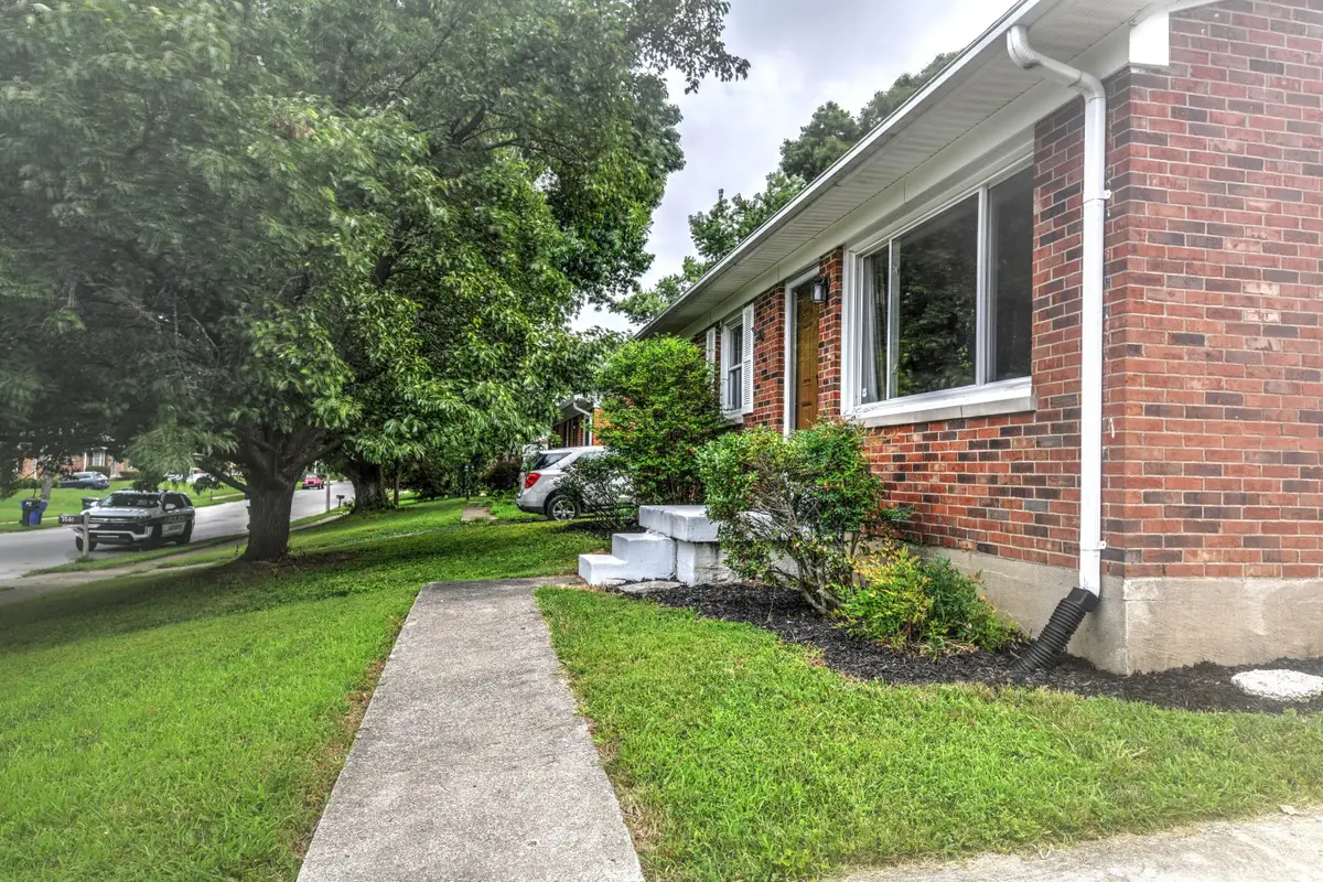 169 Manitoba Lane, Lexington, KY 40515 - #1