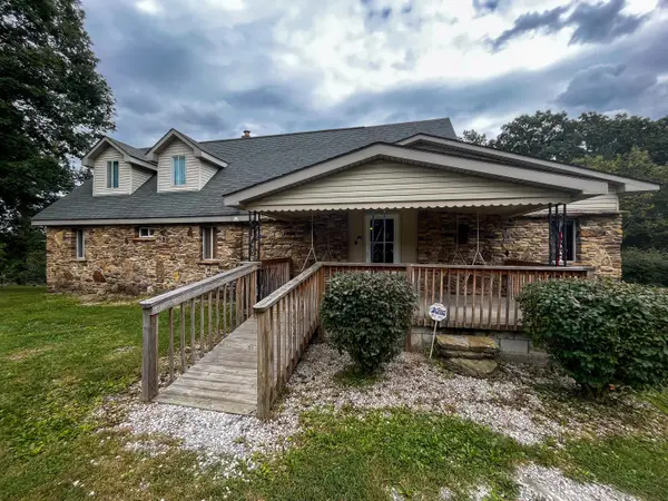 762 Jacks Ridge Road, McKee, KY 40447