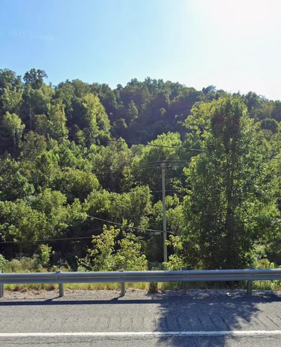 0000 Kentucky 40, Paintsville, KY 41240 - #2