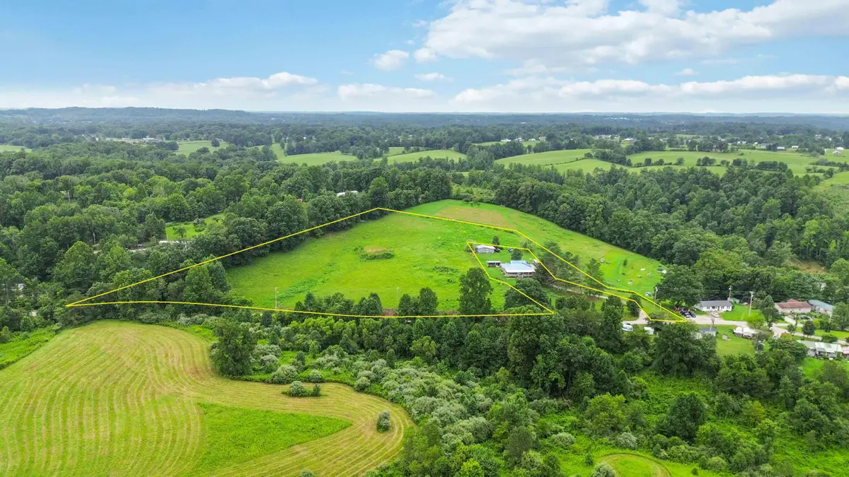 999 Hensley Rd Road, East Bernstadt, KY 40729 - #1