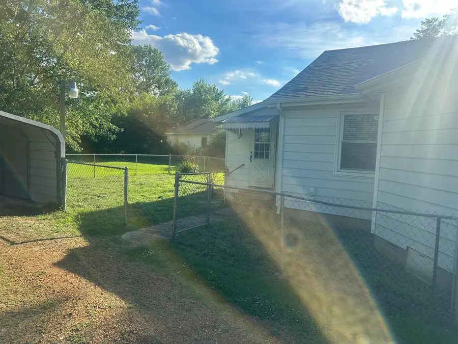 1427 Kentucky 339, Sedalia, KY 42079 - #3