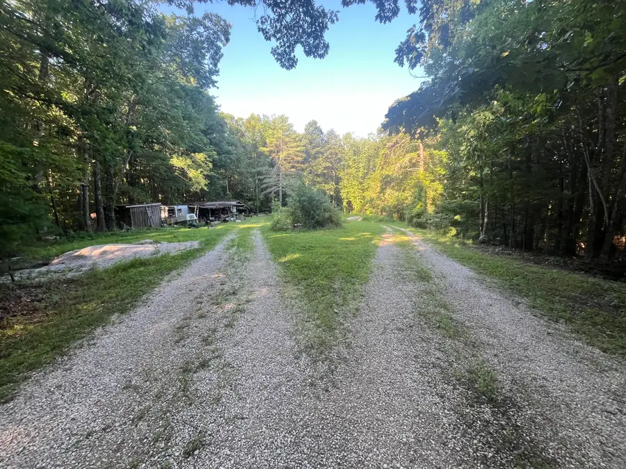 184 Catfish Cove Rd Cove, Pine Ridge, KY 41360 - #3