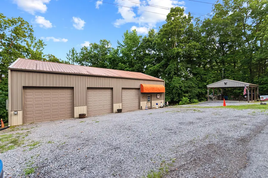 698 Walnut Drive, Cadiz, KY 42211 - #2