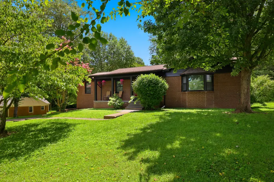 305 Redwood Drive, Stanford, KY 40484 - #2