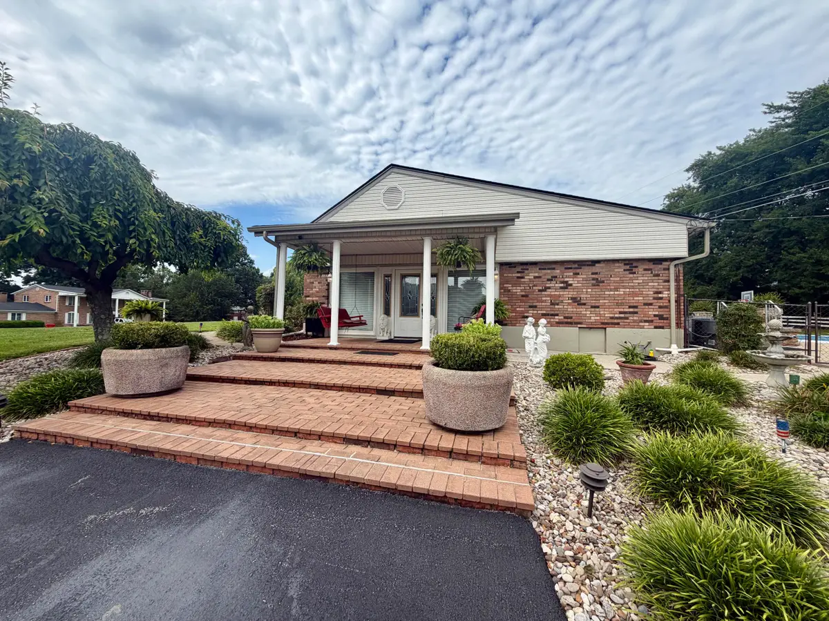 415 S Dogwood Drive, Berea, KY 40403 - #1