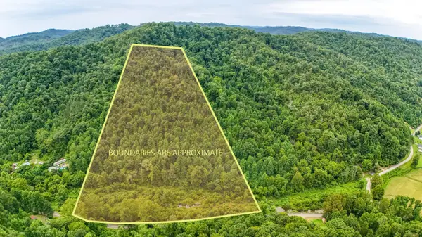 9999 State Hwy 223, Flat Lick, KY 40935