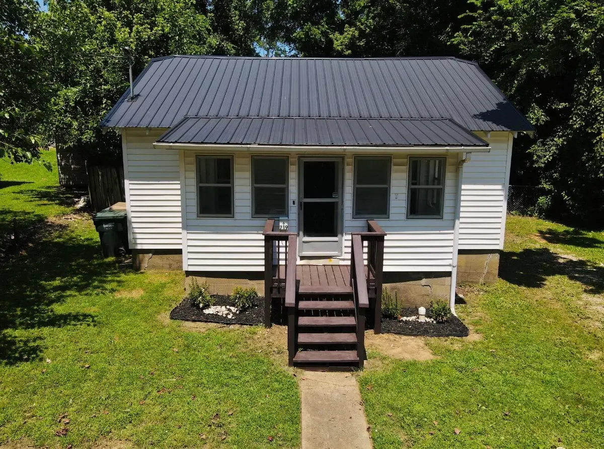 719 Hodge Street, Madisonville, KY 42431 - #1