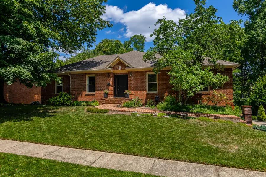 2456 Woodfield Circle, Lexington, KY 40515 - #2