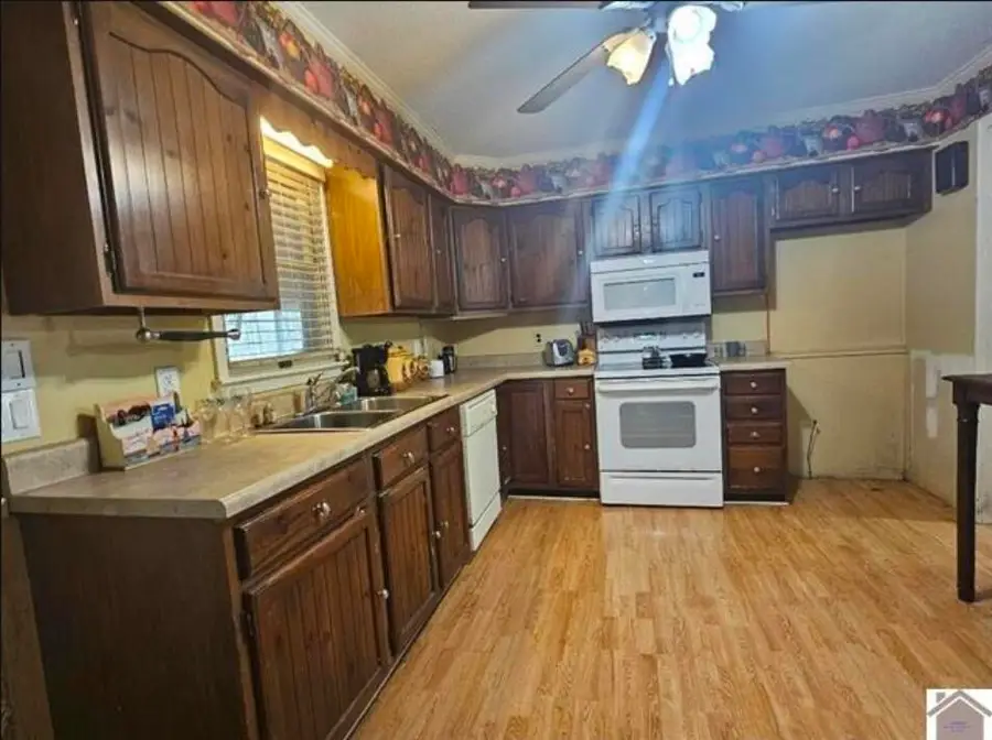823 Sunset Drive, Benton, KY 42025 - #3