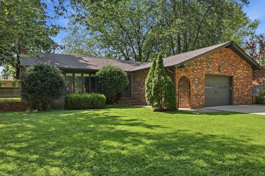 1506 Beckett Drive, Murray, KY 42071 - #1