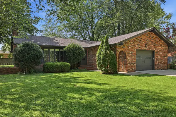 1506 Beckett Drive, Murray, KY 42071
