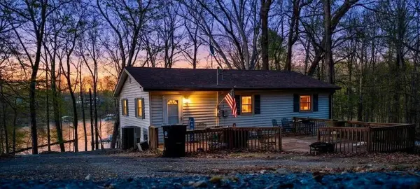 212 Cherry Bay Road, Cadiz, KY 42211