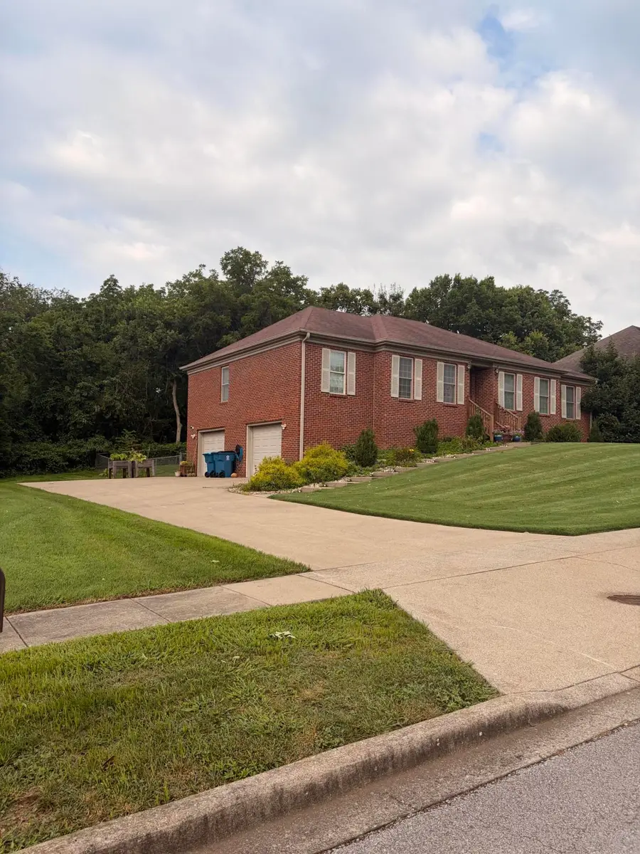 1005 Middlebrook Drive, Danville, KY 40422 - #2