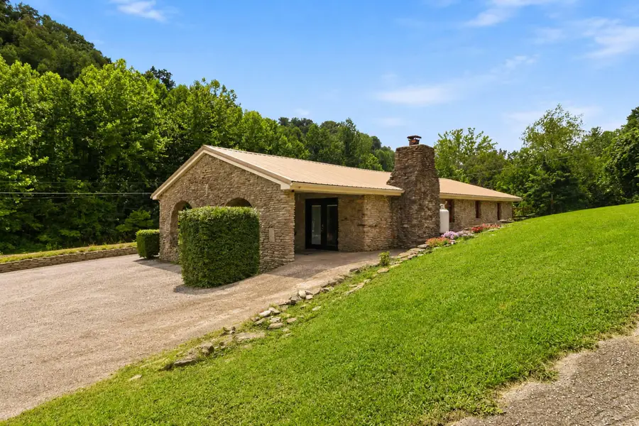 21 Vista Road, Manchester, KY 40962 - #3
