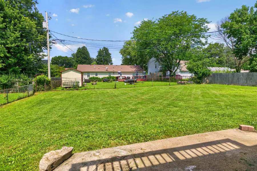 522 Sheffield Drive, Versailles, KY 40383 - #2