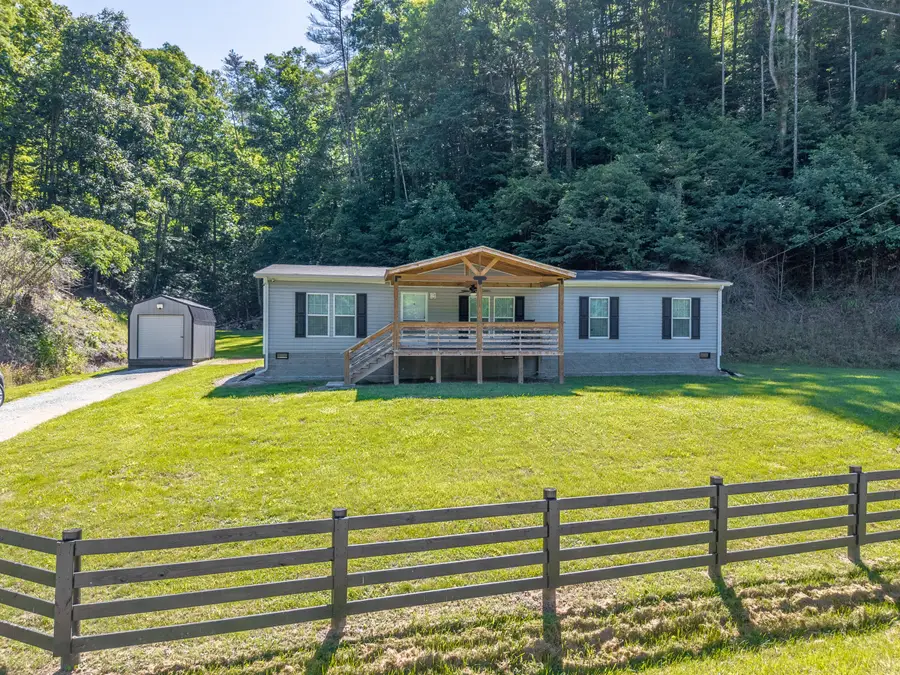 3750 Hunting Creek Road, Rousseau, KY 41310 - #2