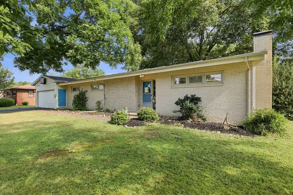 1502 Story Avenue, Murray, KY 42071