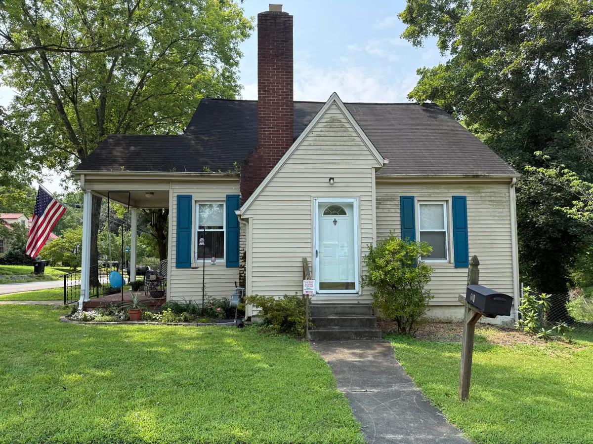 601 Pine Street, Murray, KY 42071 - #1