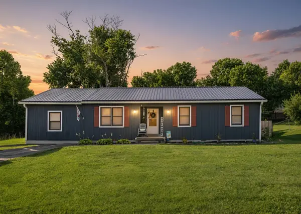 2217 Redbud Lane, Paris, KY 40361