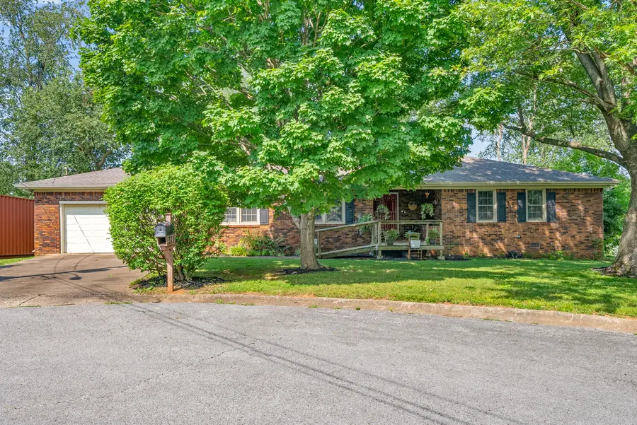 311 Tremont Drive, Hopkinsville, KY 42240 - #2