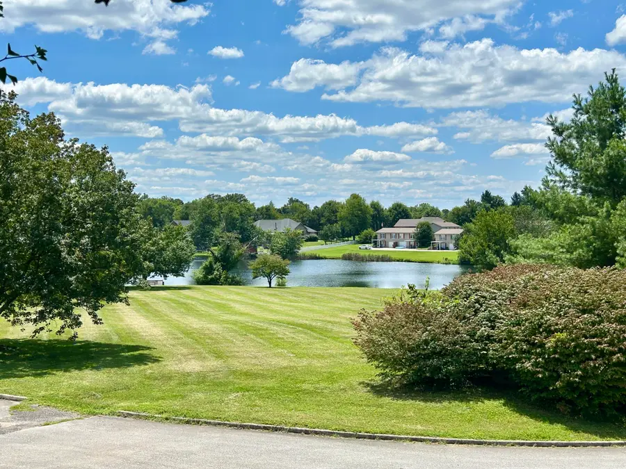 17 Prewitts Way, Somerset, KY 42503 - #2