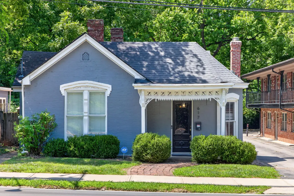 617 N Broadway, Lexington, KY 40508 - #1