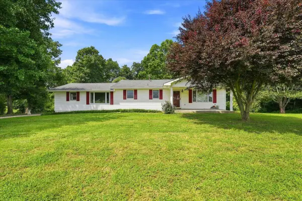 314 J D Bugg Road, Fredonia, KY 42411