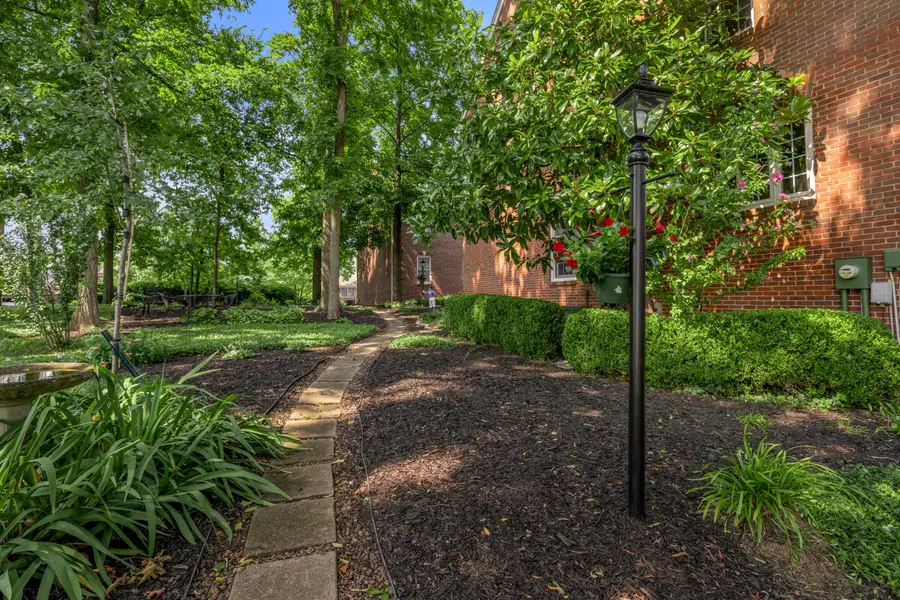 272 Chippendale Circle, Lexington, KY 40517 - #3