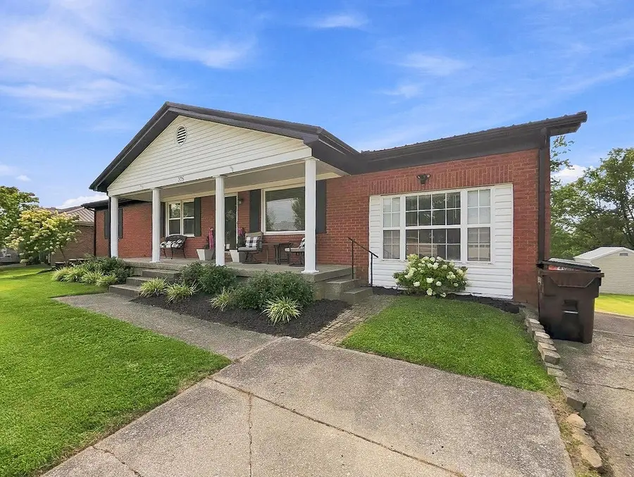 316 Courchelle Drive, Nicholasville, KY 40356 - #2