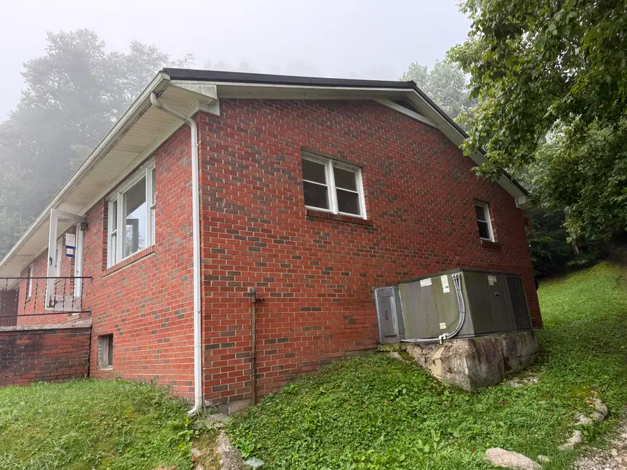 1044 Kentucky 1426, Banner, KY 41603 - #2