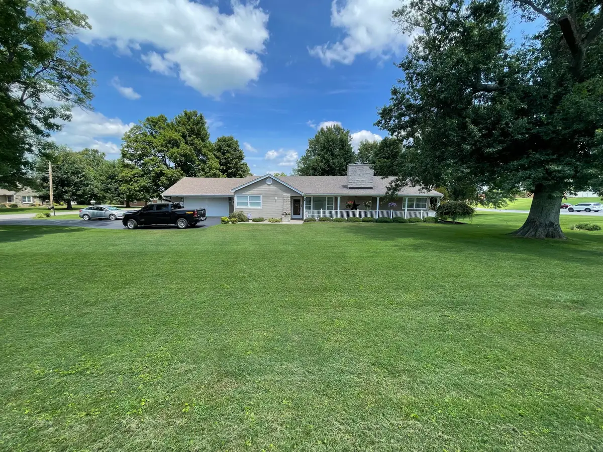 102 Maplewood Drive, Lancaster, KY 40444 - #1
